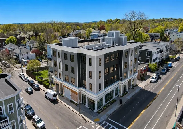 2nd image of 3992 Washington St, Roslindale, MA 02131