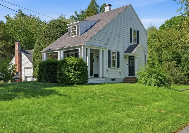 Homes for sale in Hingham, MA | 223 Central Street, Hingham, MA 02043 | MLS# 73528822