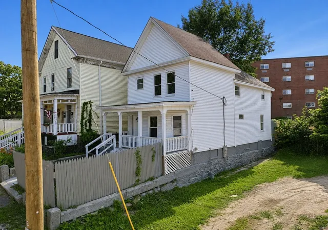 26th image of 2 Ely St, Worcester, MA 01610 | MLS# 73556508
