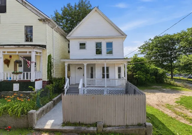 2nd image of 2 Ely St, Worcester, MA 01610 | MLS# 73556508