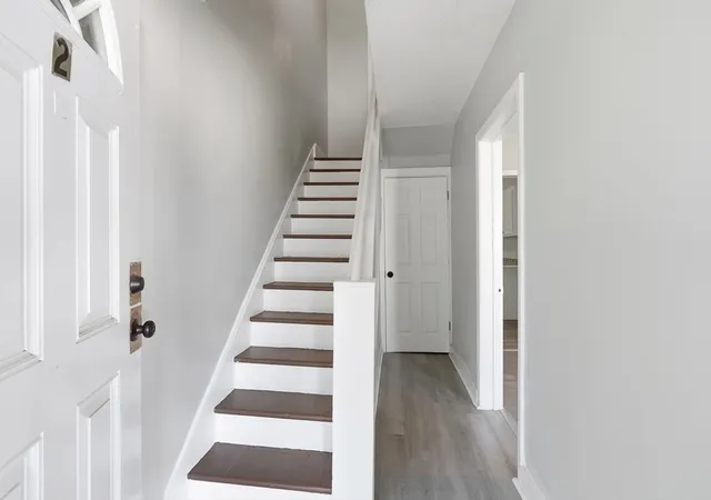 Photo 3 of Single family home for sale at 2 Ely St, Worcester, MA 01610 | MLS# 73556508 | Listing updated on 2026-09-16