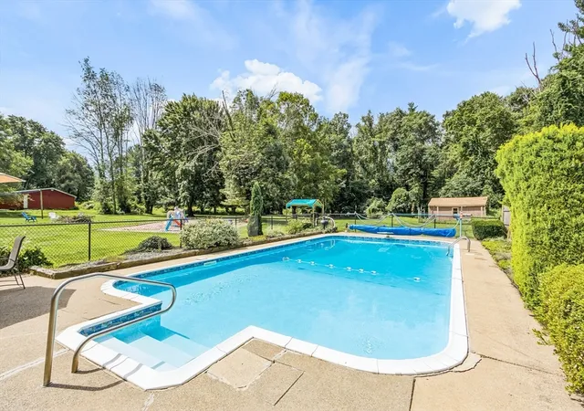 Photo 3 of Sale Pending at 133 West St, Uxbridge, MA 01569 | MLS# 73562669 | Listing updated on 2026-09-19