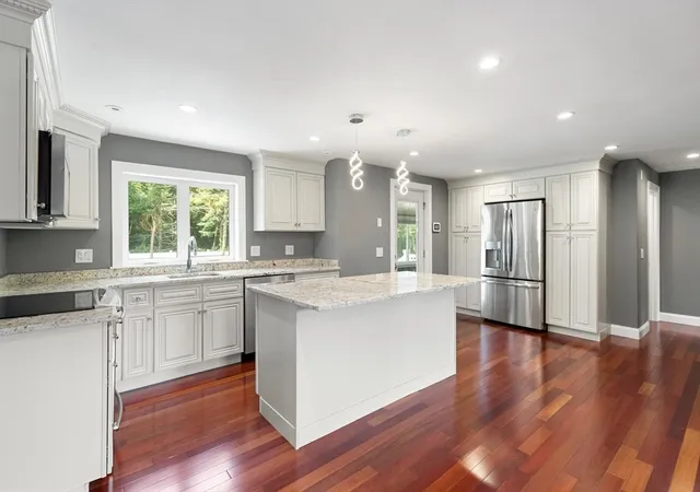 5th image of 90 Strawberry Lane, Abington, MA 02351 | MLS# 73558726