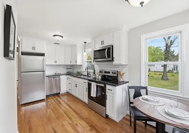 Homes for sale in Springfield, MA | 129 Cooper St, Springfield, MA 01108 | MLS# 73513996