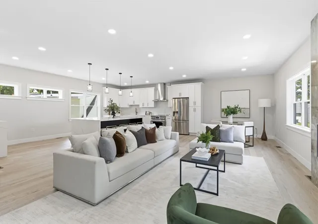 image of 35 Miller Ave, Framingham, MA 01702 | MLS# 73551063