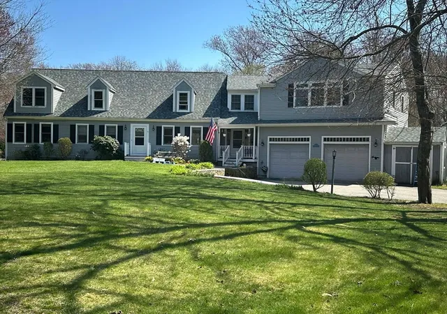 1st image of 19 Copeland St, Marshfield, MA 02050 | MLS# 73519455