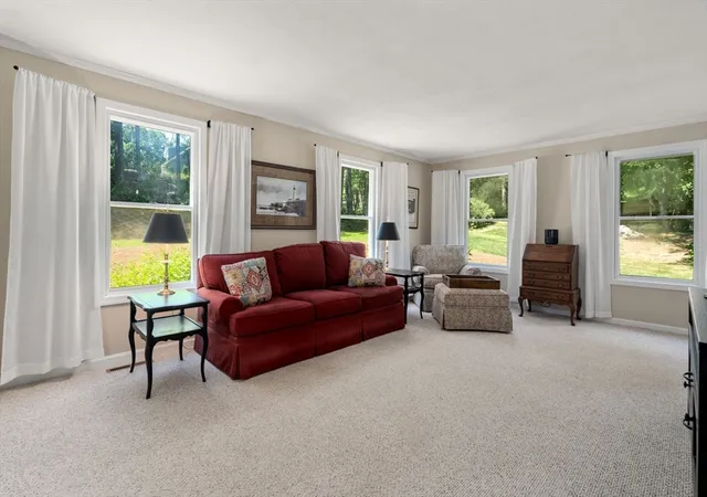 5th image of 180 Loomis Ridge, Westfield, MA 01085 | MLS# 73533951