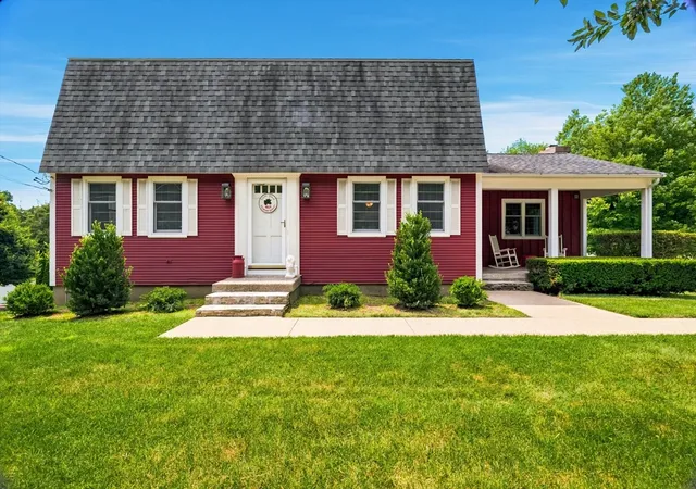 Homes for sale in Uxbridge, MA | 665 Blackstone St, Uxbridge, MA 01569 | MLS# 73547366