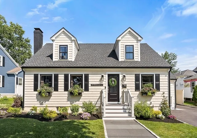 Photo 3 of Single family home for sale at 50 Holland St, Winchester, MA 01890 | MLS# 73556633 | Listing updated on 2026-09-14