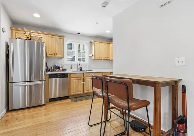 5th image of 125 Mt Vernon St #D, Lowell, MA 01854 | MLS# 73561536