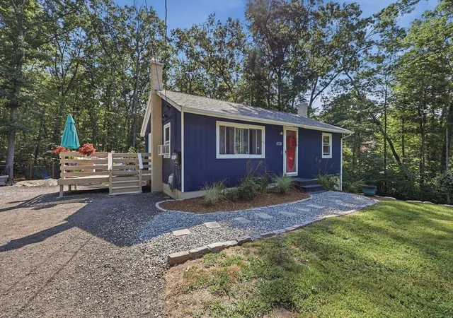 2nd image of 43 Seaverns Bridge Road, Merrimack, NH 03054 | MLS# 73556357
