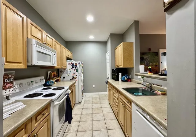 Homes for sale in Peabody, MA | 408 Walnut St #408, Peabody, MA 01960 | MLS# 73511645