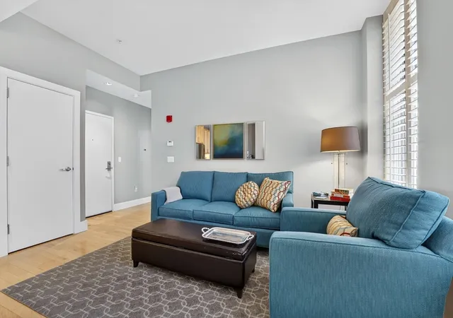 3rd image of 70 Lincoln Street #L414, Boston, MA 02111 | MLS# 73527010