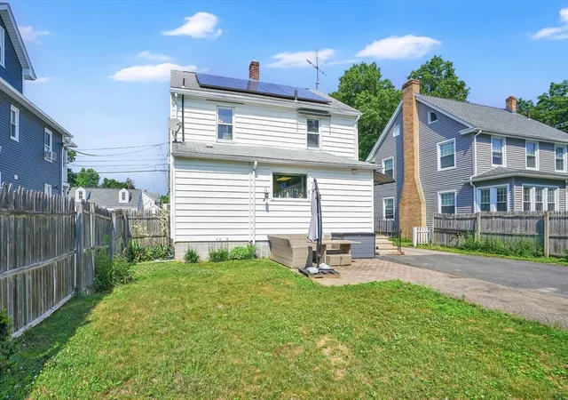 Homes for sale in Springfield, MA | 122 Shawmut Street, Springfield, MA 01108 | MLS# 73545336