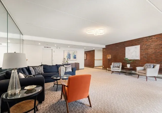 2nd image of 148 Marble St, Stoneham, MA 02180