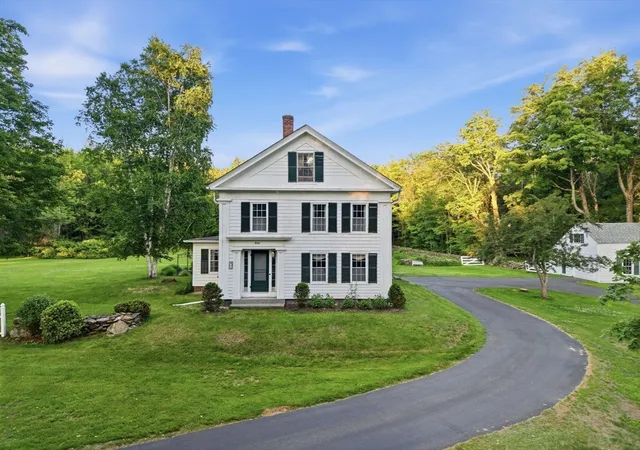 Homes for sale in Athol, MA | 834 Pleasant St, Athol, MA 01331 | MLS# 73530903