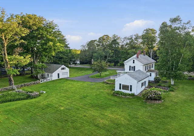 Homes for sale in Athol, MA | 834 Pleasant St, Athol, MA 01331 | MLS# 73530903