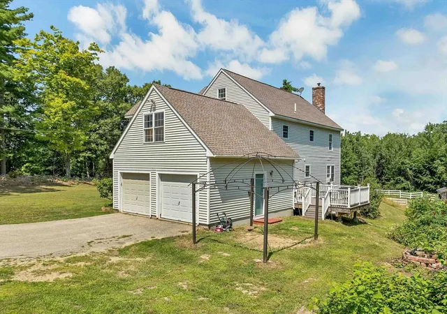3rd image of 197 Grapevine, Dunbarton, NH 03046 | MLS# 73567529