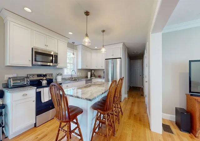 5th image of 287 Wareham, Middleboro, MA 02346 | MLS# 73511717