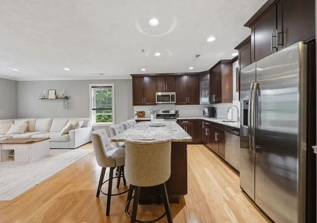 Listing Photo 5 - Condo for sale in building located at 15 Church St, Wilmington, MA 01887 - Unit #204
