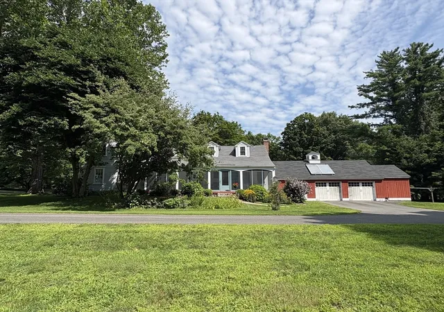 3rd image of 11 Green River Road, Greenfield, MA 01301 | MLS# 73555828