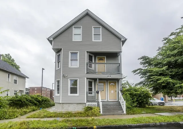 1st image of 10 Monroe St, Springfield, MA 01109 | MLS# 73548440