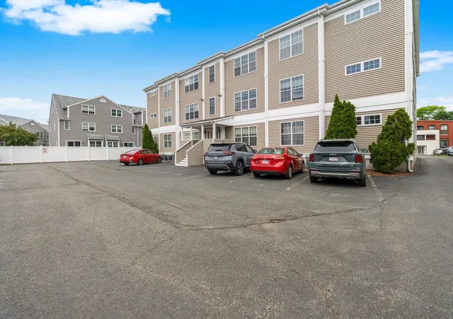 2nd image of 16 Margin St, Lynn, MA 01905