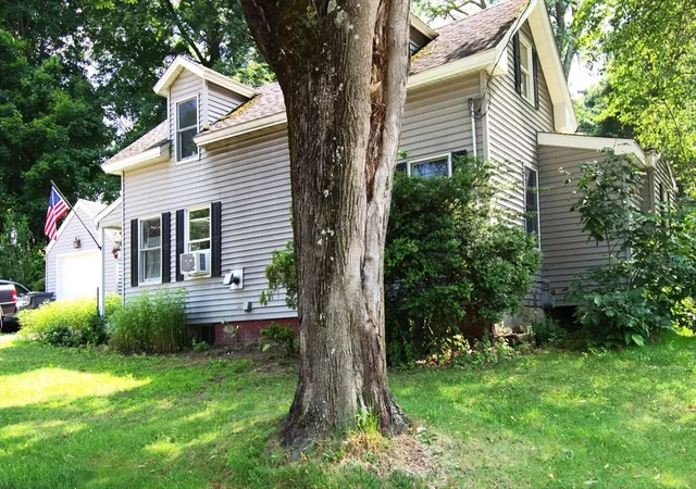 Homes for sale in Grafton, MA | 41 Worcester Street, Grafton, MA 01519 | MLS# 73543247