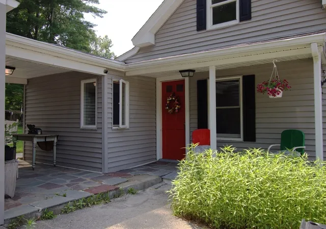 Homes for sale in Grafton, MA | 41 Worcester Street, Grafton, MA 01519 | MLS# 73543247