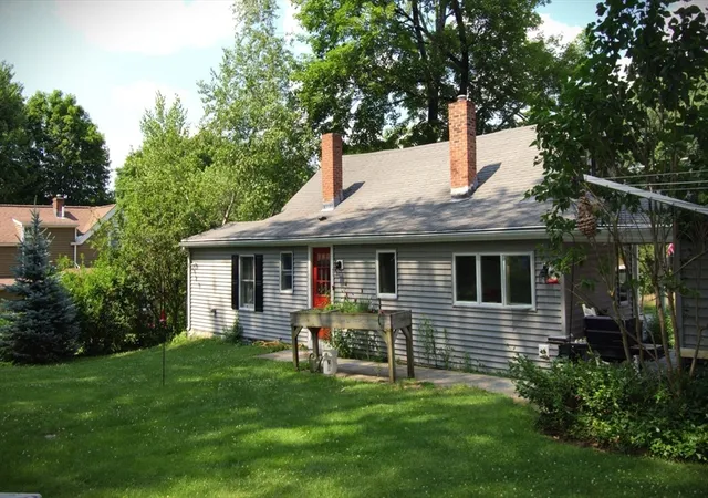 Homes for sale in Grafton, MA | 41 Worcester Street, Grafton, MA 01519 | MLS# 73543247