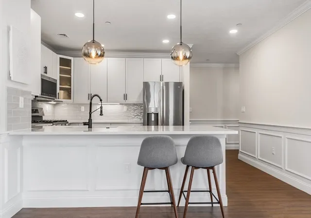 2nd image of 320 Middlesex Avenue #B209, Medford, MA 02155 | MLS# 73503404