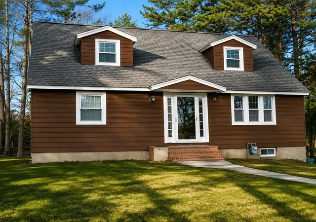 Homes for sale in Tyngsboro, MA | 36 Middlesex Road, Tyngsboro, MA 01879 | MLS# 73543211