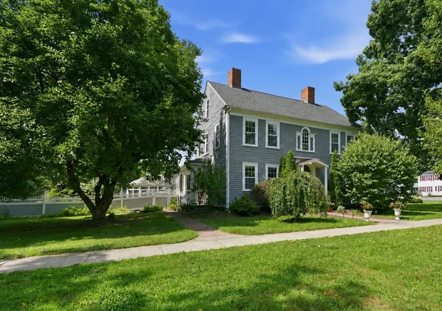 1st image of 724 726 Main St, Agawam, MA 01001 | MLS# 73559968