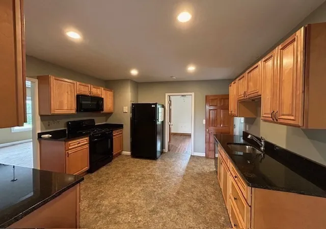 3rd image of 5 Anna St, Haverhill, MA 01832