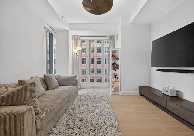 Homes for sale in Boston, MA | 135 Seaport Blvd #1106, Boston, MA 02210 | MLS# 73543793