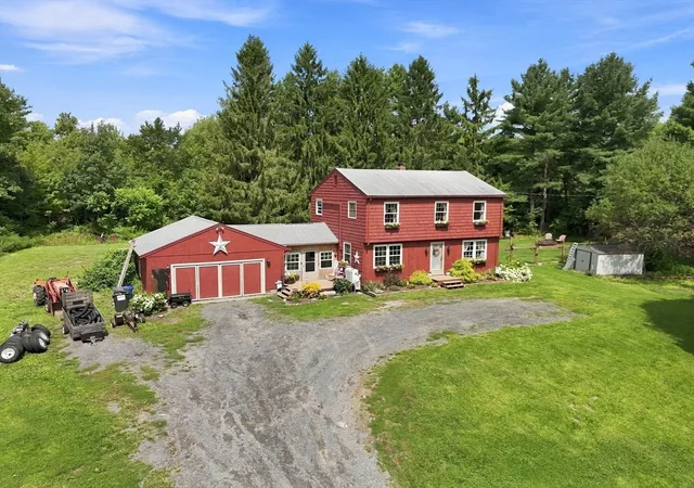 3rd image of 177 North Ln, Granville, MA 01034 | MLS# 73565203