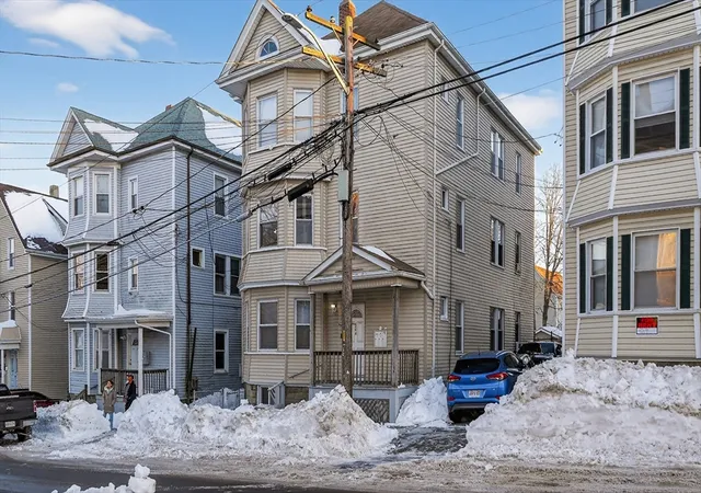 1st image of 264 Weld St, New Bedford, MA 02740 | MLS# 73474514