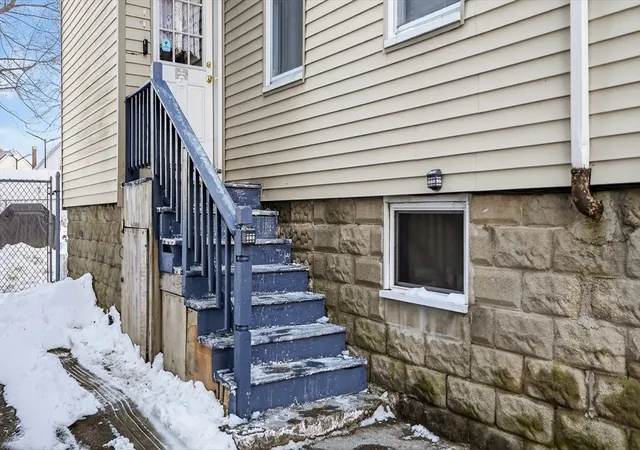 33rd image of 264 Weld St, New Bedford, MA 02740 | MLS# 73474514