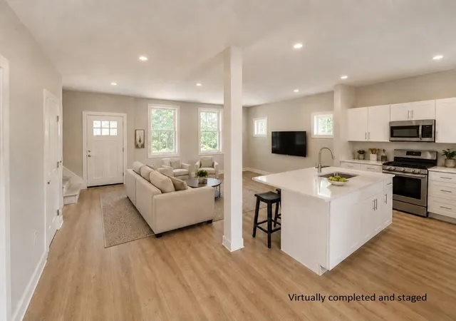2nd image of 1405 Gar Hwy #3A, Swansea, MA 02777 | MLS# 73567170