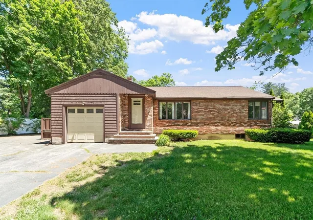 Homes for sale in Wilmington, MA | 5 Fairmeadow Rd, Wilmington, MA 01887 | MLS# 73530255