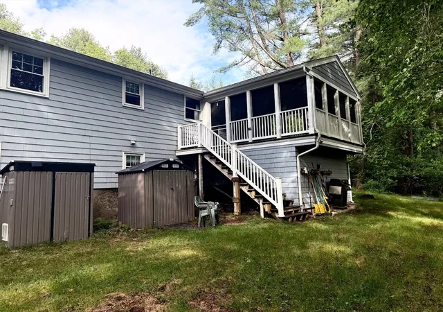 18th image of 125 Craigie Cir, Carlisle, MA 01741 | MLS# 73523367