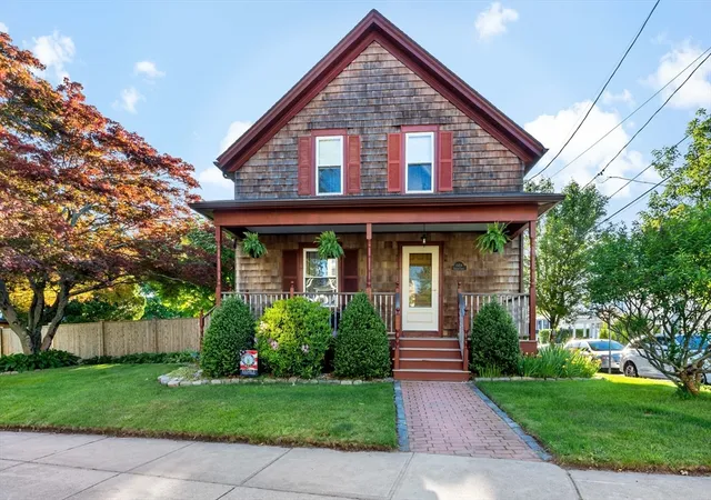 Homes for sale in Fall River, MA | 1984 Robeson St, Fall River, MA 02720 | MLS# 73529349