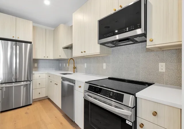 Photo 3 of Condo for sale at 34 Oak St #304, Hyde Park, MA 02136 | MLS# 73559309 | Listing updated on 2026-08-31