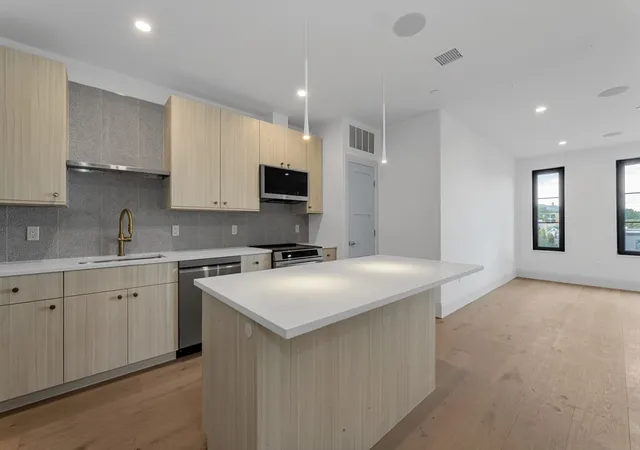 Photo 5 of Condo for sale at 34 Oak St #304, Hyde Park, MA 02136 | MLS# 73559309 | Listing updated on 2026-08-31