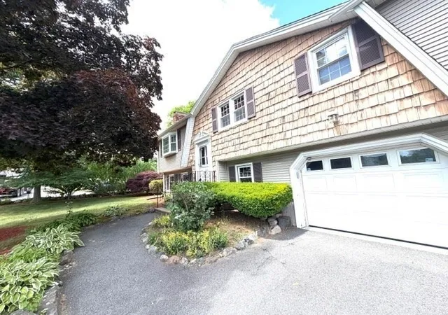 Photo 2 of Single family home for sale at 15 Frances Rd, Burlington, MA 01803 | MLS# 73551885 | Listing updated on 2026-09-06