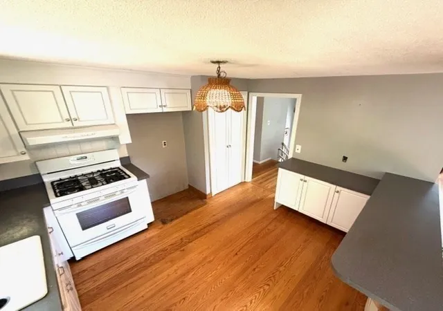 Photo 3 of Single family home for sale at 15 Frances Rd, Burlington, MA 01803 | MLS# 73551885 | Listing updated on 2026-09-06