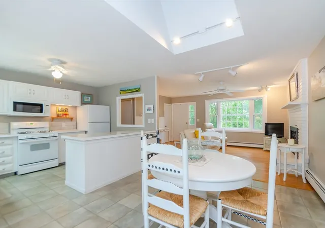 5th image of 4 Wilson St, Wareham, MA 02571 | MLS# 73538057
