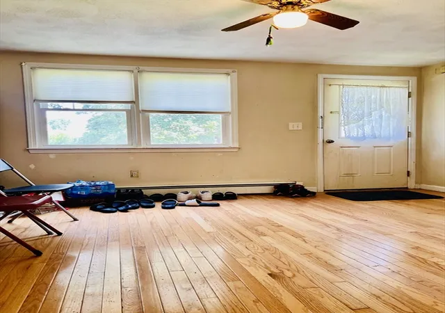 4th image of 82 E St, Lowell, MA 01851
