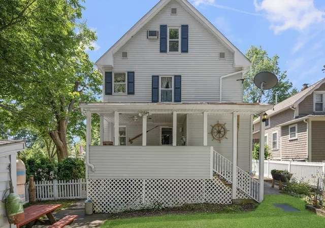 42nd image of 37 39 Remington St, Warwick, RI 02888 | MLS# 73545802