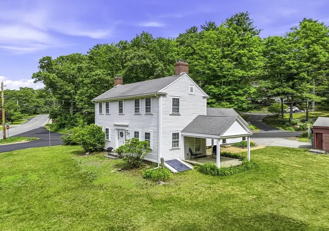 Homes for sale in Upton, MA | 236 Mendon St, Upton, MA 01568 | MLS# 73537386
